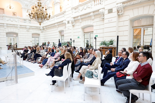 La directora del CEPC participa en el encuentro ‘Mujeres en defensa de la Democracia’ en la Fiscalía General del Estado