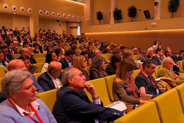 La directora del CEPC interviene en la inauguración del XXIII Congreso de la ACE en Murcia